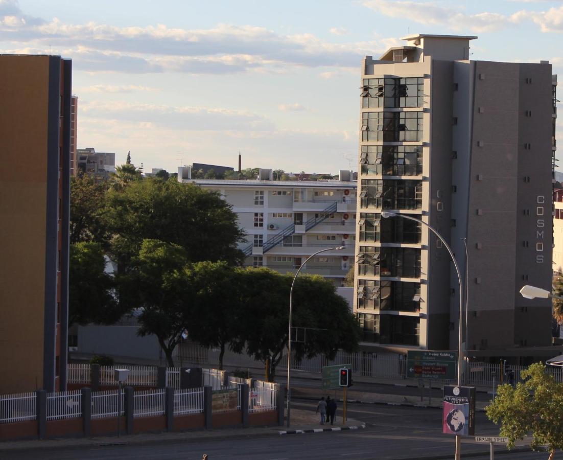 Abigail'S Studio Apartment @ Trift Tower Windhoek Bagian luar foto