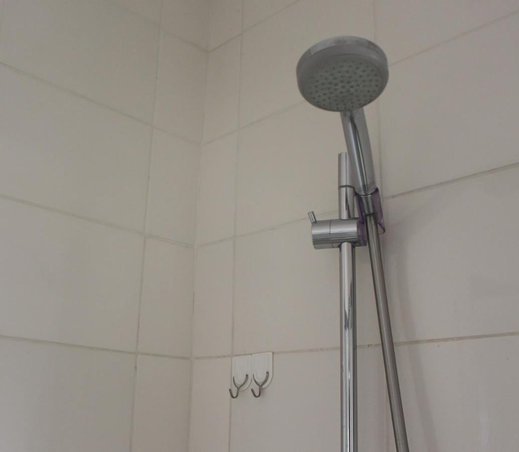 Abigail'S Studio Apartment @ Trift Tower Windhoek Bagian luar foto